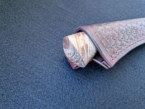 MAŁY NÓŻ MYŚLIWSKI