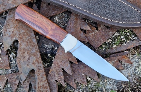 NÓŻ MYŚLIWSKI Iron wood